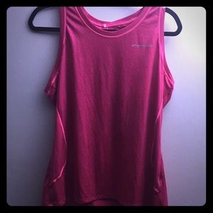 Brooks quick dry top